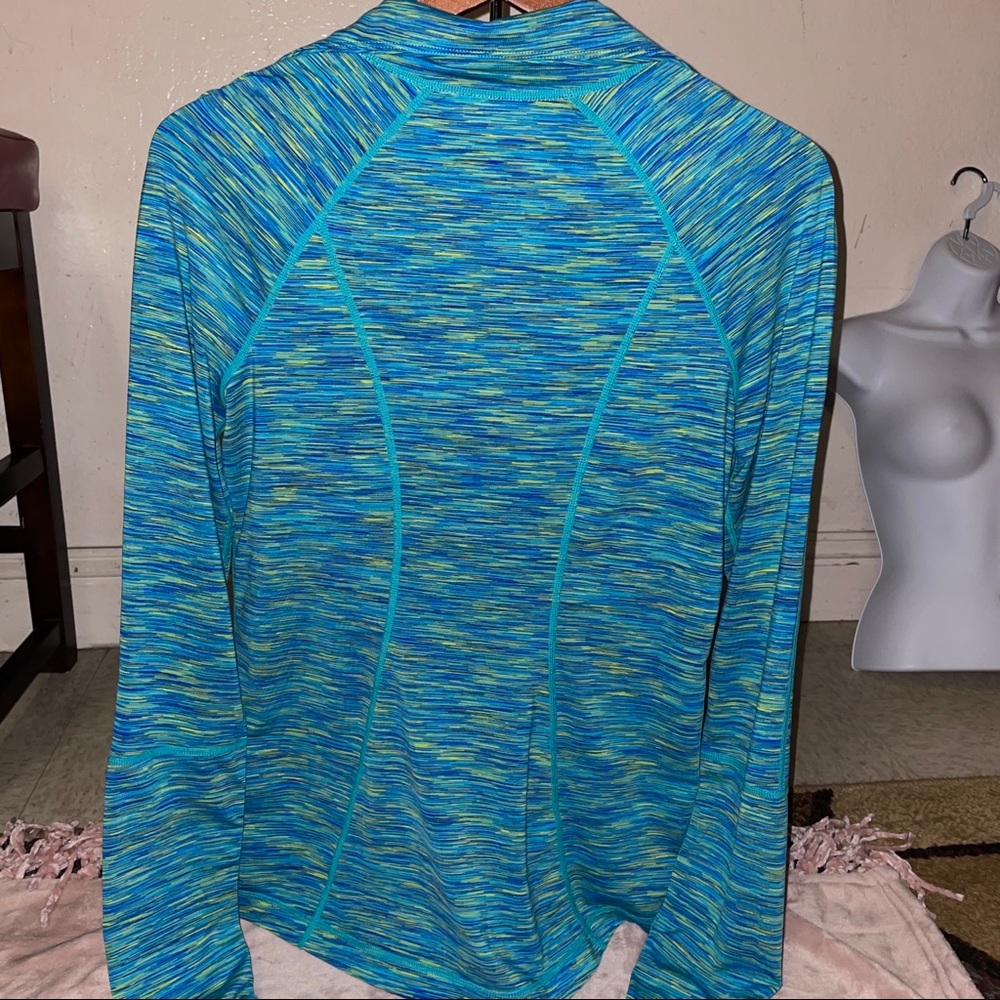 Z by Zella Sweater size Medium - Picture 4 of 6